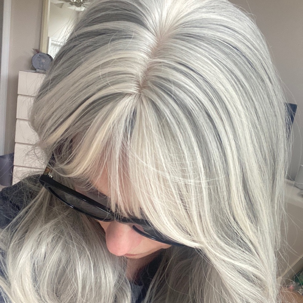 Beautiful Ash Blonde Wig - Picture 3 of 13